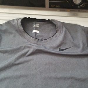 Athletic shirt